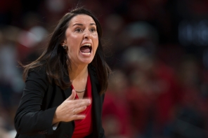 LINCOLN, NEB. - 01/13/2018 - Nebraska head coach Amy Williams yells at Taylor Kissinger to get into position during the third quarter Saturday, Jan. 13, 2018, at Pinnacle Bank Arena. Michigan defeated Nebraska 69 to 64. KAYLA WOLF, Journal Star